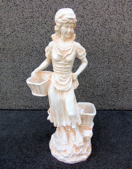 Dziewczyna z koszami