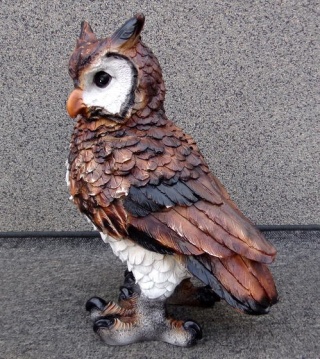 Sowa na nóżkach brązowa